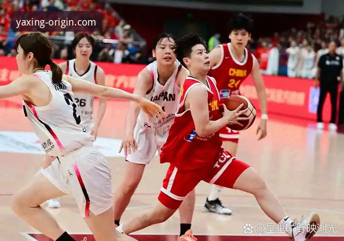 中国女篮战术变阵与球星复苏深度评测：一场胜利背后的策略博弈